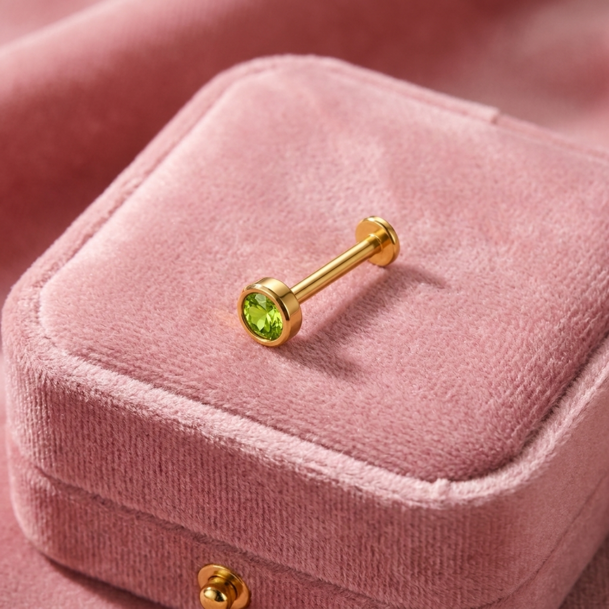 Peridot Round Bezel Nose Pin - side view in 925 sterling silver
