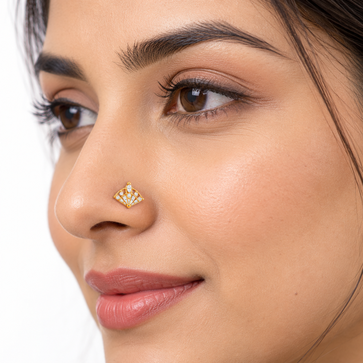 Fan Nose Pin - side view in 925 sterling silver