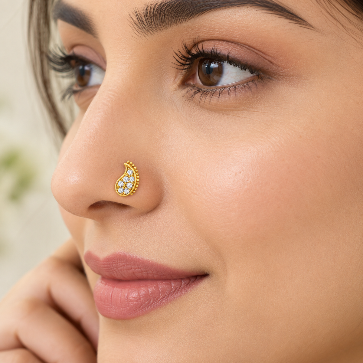 Paisley Pave Nose Pin - side view in 925 sterling silver
