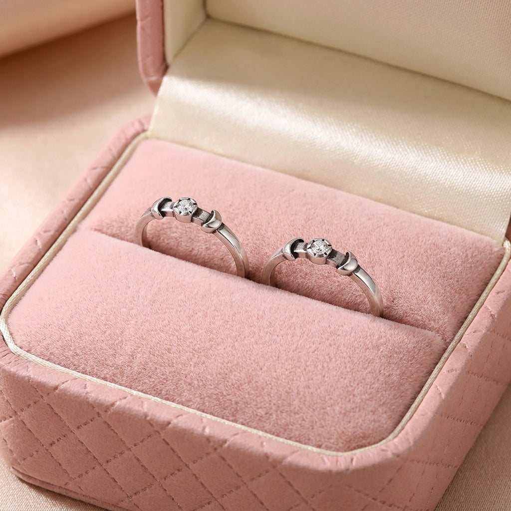 Solitaire White Cz Oxidised Accent Toe Rings - close-up detail in 925 sterling silver