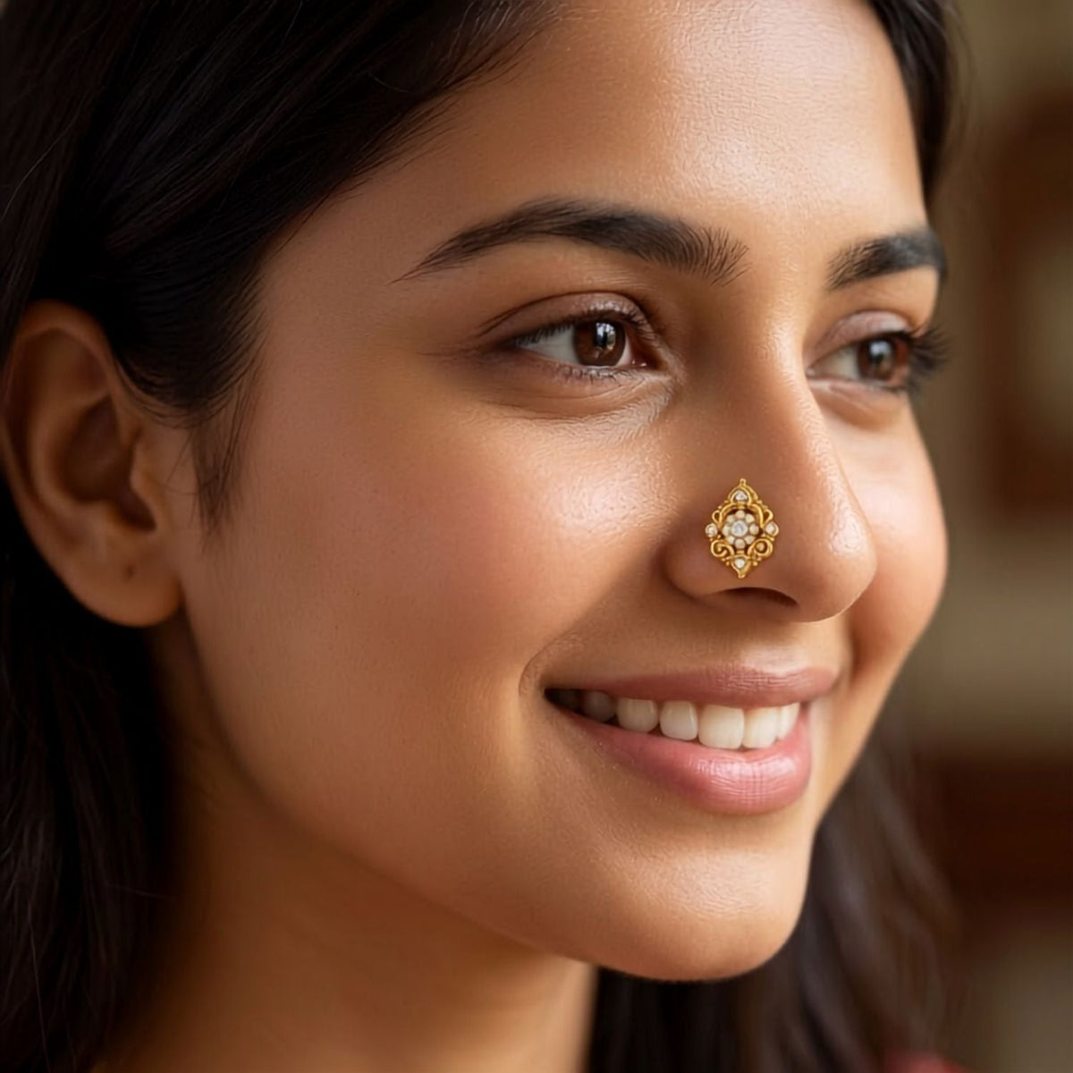Royal Vintage Nose Pin - close-up detail