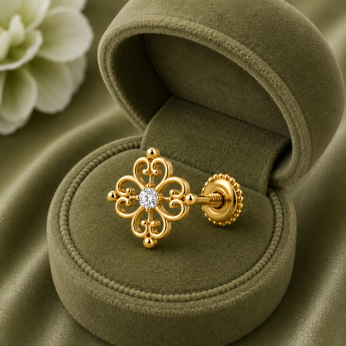 Vintage Floral Nose Pin - back view with clasp